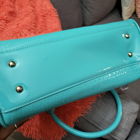 Purse - Picture 2 of 4